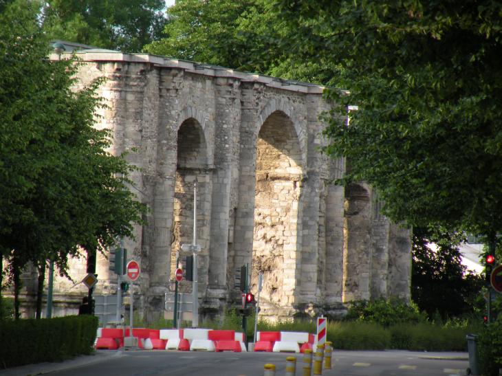  porte de Mars